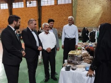 دومین دوره نمایشگاه عرضه  مستقیم محصولات شهر قاهان