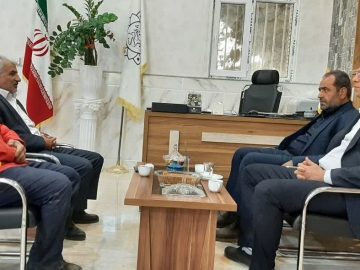 بازدید دوره‌ای کارشناسان دفتر امور شهری و شوراهای استانداری قم از شهر و شهرداری قاهان