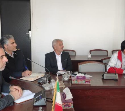 برگزاری جلسه مدیریت بحران زمستانه شهرستان جعفرآباد با حضور فرماندار و مسئولان دستگاه‌های اجرایی