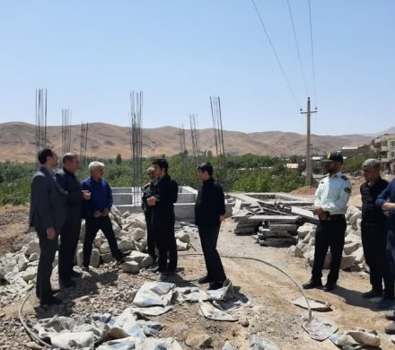 بازدید فرماندار شهرستان جعفرآباد از پروژه تکمیل بوستان آهوسرای شهر قاهان به مناسبت هفته دولت