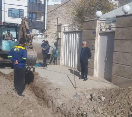 تعویض و بهسازی شبکه توزیع آب در کوچه شهید داود حاج‌بابایی و معابر منشعب