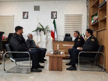 برگزاری جلسه تعامل جانشین پلیس راه استان با شهردار قاهان در محل شهرداری
